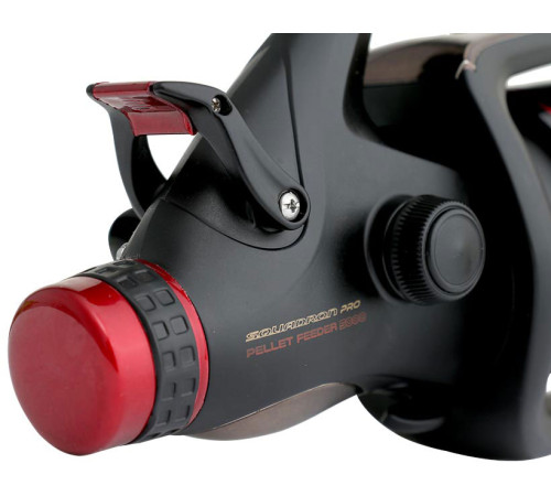 Безынерционная катушка с байтраннером Flagman Squadron Pro Pellet Feeder 5000